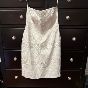 Elegant White Strapless Lace White House Black Market Dress size 12